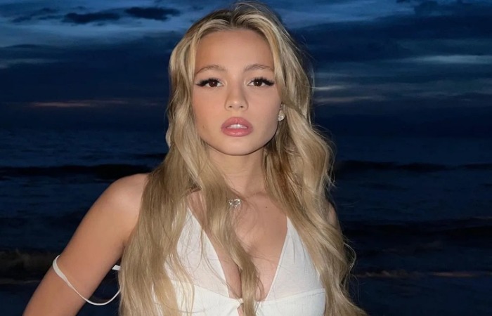 Валя Карнавал. Валя Карнавал.