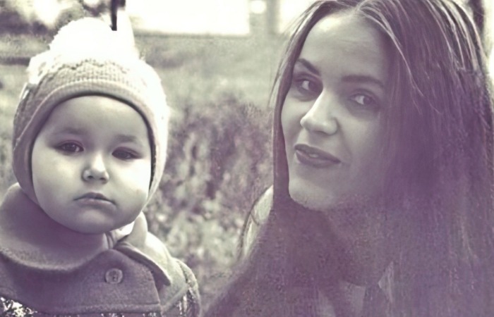 Оксана Федорова с мамой. Оксана Федорова с мамой.