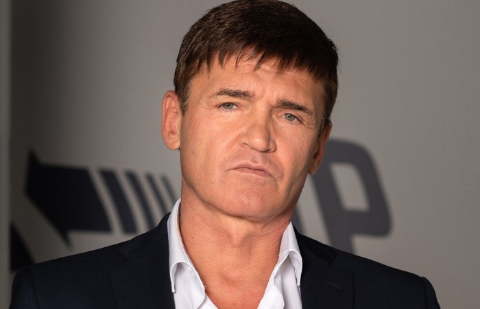 Бросил жену с ребенком ради студентки, а та ему изменяла с крестником: Куда пропал актер Игорь Лифанов и как выглядят его дочери