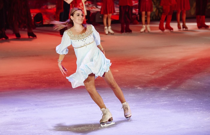 Аделина Сотникова. Аделина Сотникова.