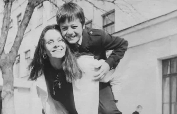 Любовь Полищук с сыном.