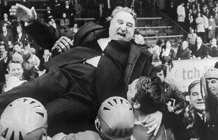 Анатолий Тарасов.