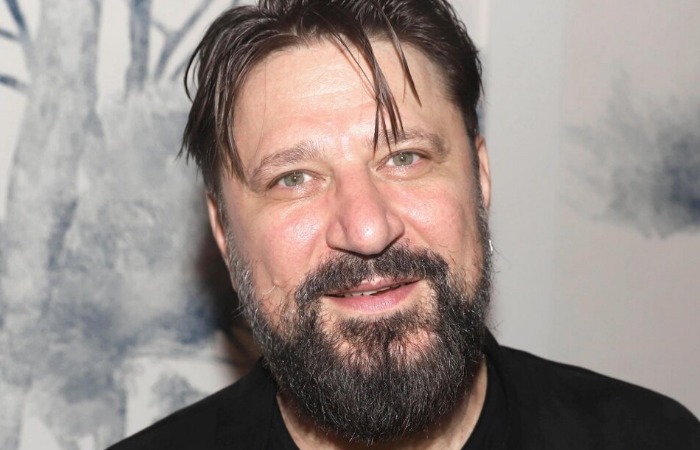 Взял жену младше дочки и довёл её до 38 кг веса: Почему рушится 4-й брак Виктора Логинова