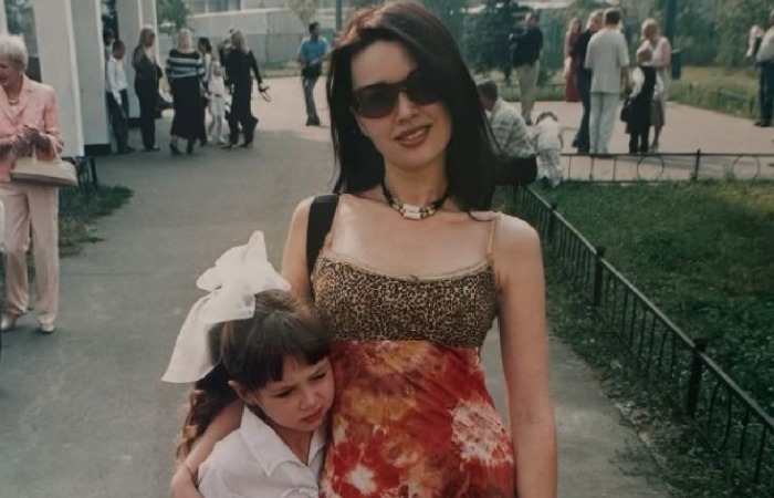 Анна Заворотнюк с мамой. Анна Заворотнюк с мамой.