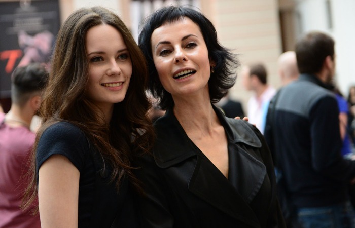 Ирина Апексимова с дочкой.