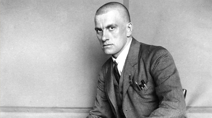 Владимир Маяковский. Фото: https://www.eg.ru