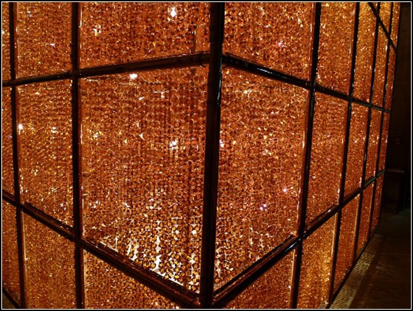 Cube Light: светящийся антибуржуазный куб от Ai Weiwei