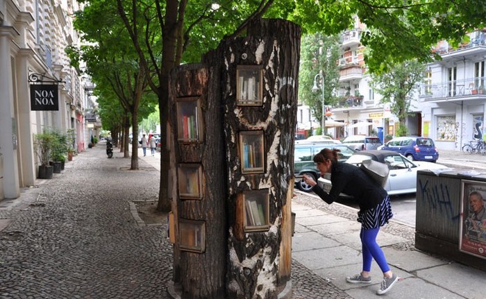 Bucherwald — книжный лес на улицах Берлина