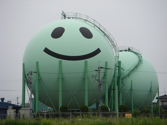 Кавайные газовые контейнеры в Японии