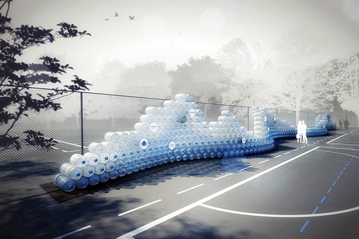 Waving Wall – инсталляция из бутылок ради экономии воды