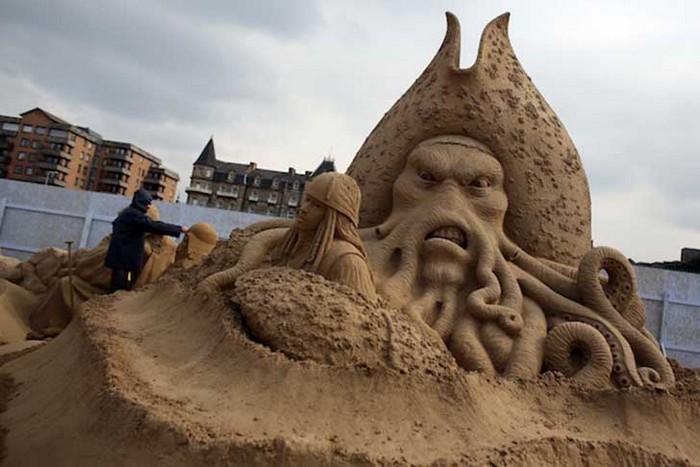 Weston Sand Sculpture Festival – кинематографический фестиваль песочных скульптур