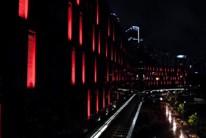 Luminous – интерактивный фасад сиднейского торгового центра