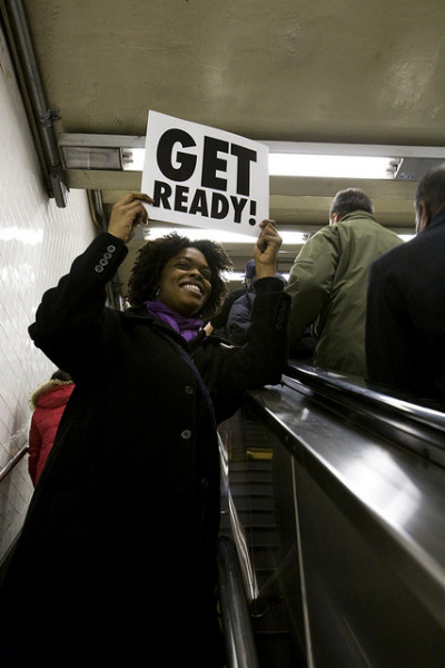 Эскалатор метро собрал 2 000 улыбок пассажиров