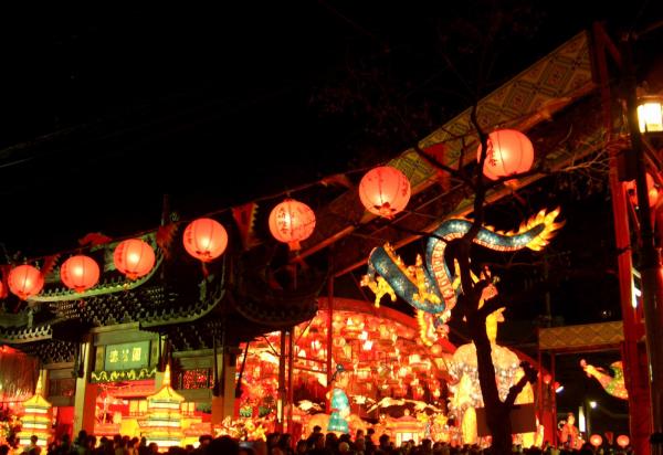 Праздник фонарей в Китае 