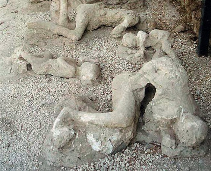 Бордели-лупанарии, древние граффити и другие факты из жизни города Помпеи