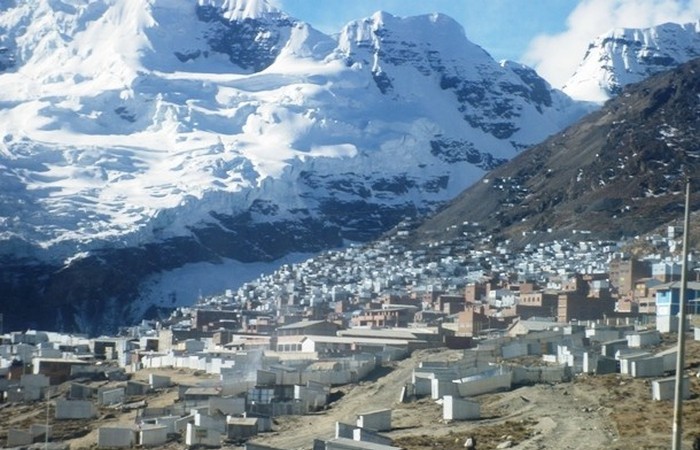 Перуанский город Ла-Ринконада.