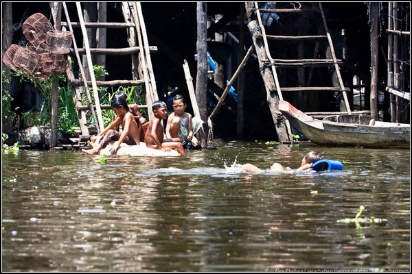 Город на воде в Камбодже: как спастись от жары