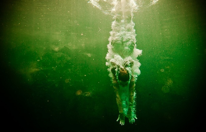 Подводные фотографии с психологическим подтекстом