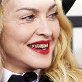 Мадонна назвала "шарлатанами" и "дураками" тех, кто попытается снять о ней фильм