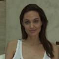 Анджелина Джоли не попала на премьеру своего фильма из-за ветрянки