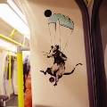 В вагонах лондонского метро появились «коронавирусные» крысы от Бэнкси 