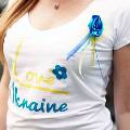 Украинская певица Lilu выпустила серию патриотичных футболок