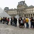 Лувр повышает цены на билеты для посетителей не из европейских стран