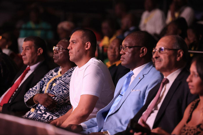 Чемпионат мира по боксу в Дубае: как Умар Кремлев вывел мировой бокс на новый уровень