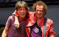 Из-за чего стали врагами музыканты Rolling Stones, которые росли на одной улице, любили блюз и вместе создали группу