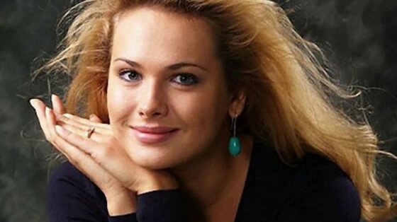 Юбка астындағы трусисыз секс